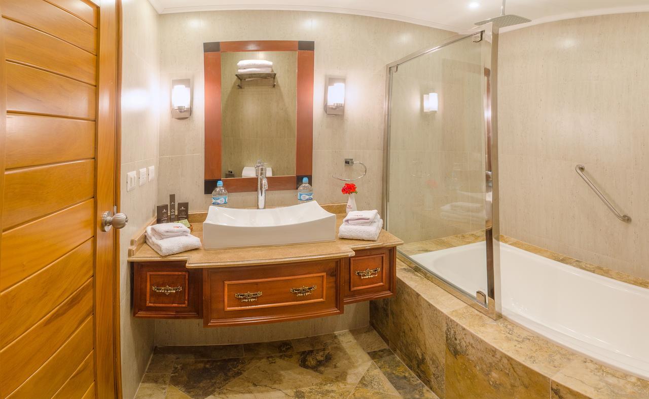 Taypikala Deluxe Valle Sagrado Urubamba Ngoại thất bức ảnh